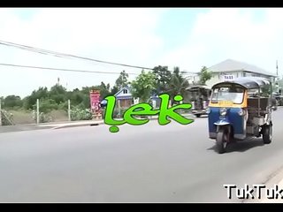 Tight vagina gets split by a cock